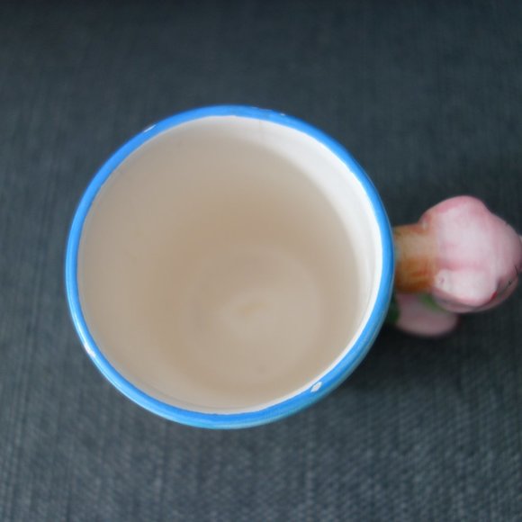 Ceramic Coffee Mug with Pig Design and Pig Handle - Picture 4 of 13